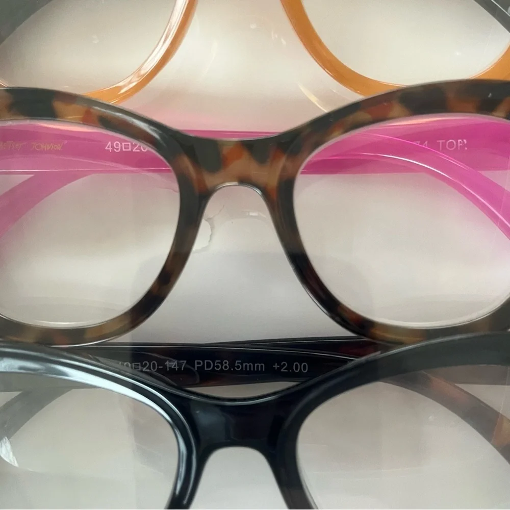 Betsey Johnson 3 Set Reading Glasses 2.00 Black Pink Tortoise Shell Set Chunky